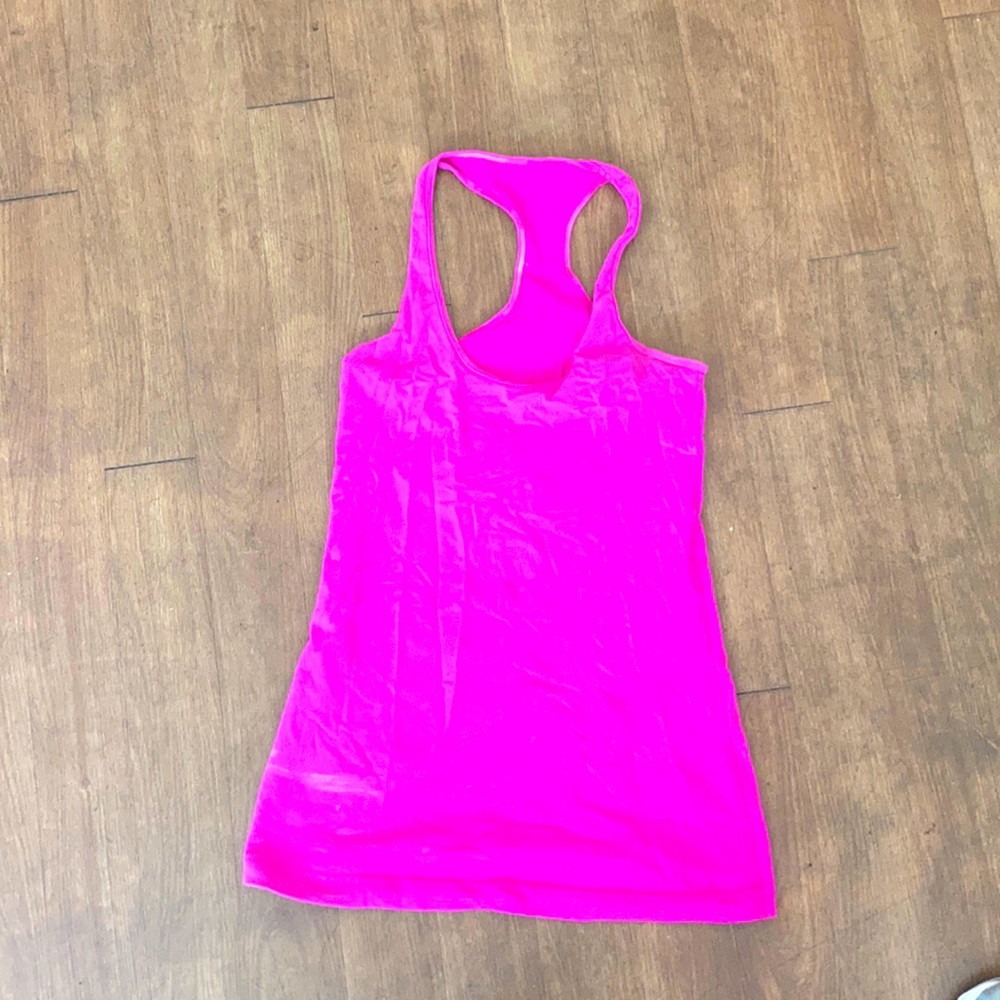 Lululemon top